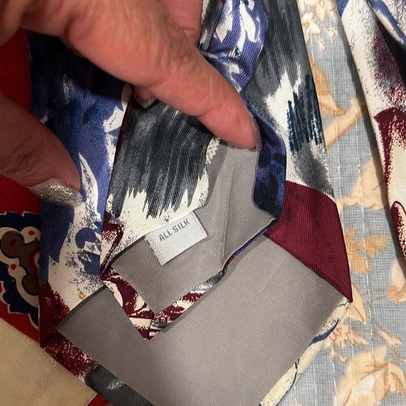 3 Pierre Cardin ties; 2 vintage and 1 silk - Picture 3 of 6